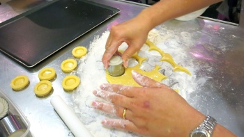 A demonstration of kueh making classes by Chef Julie Yee. 