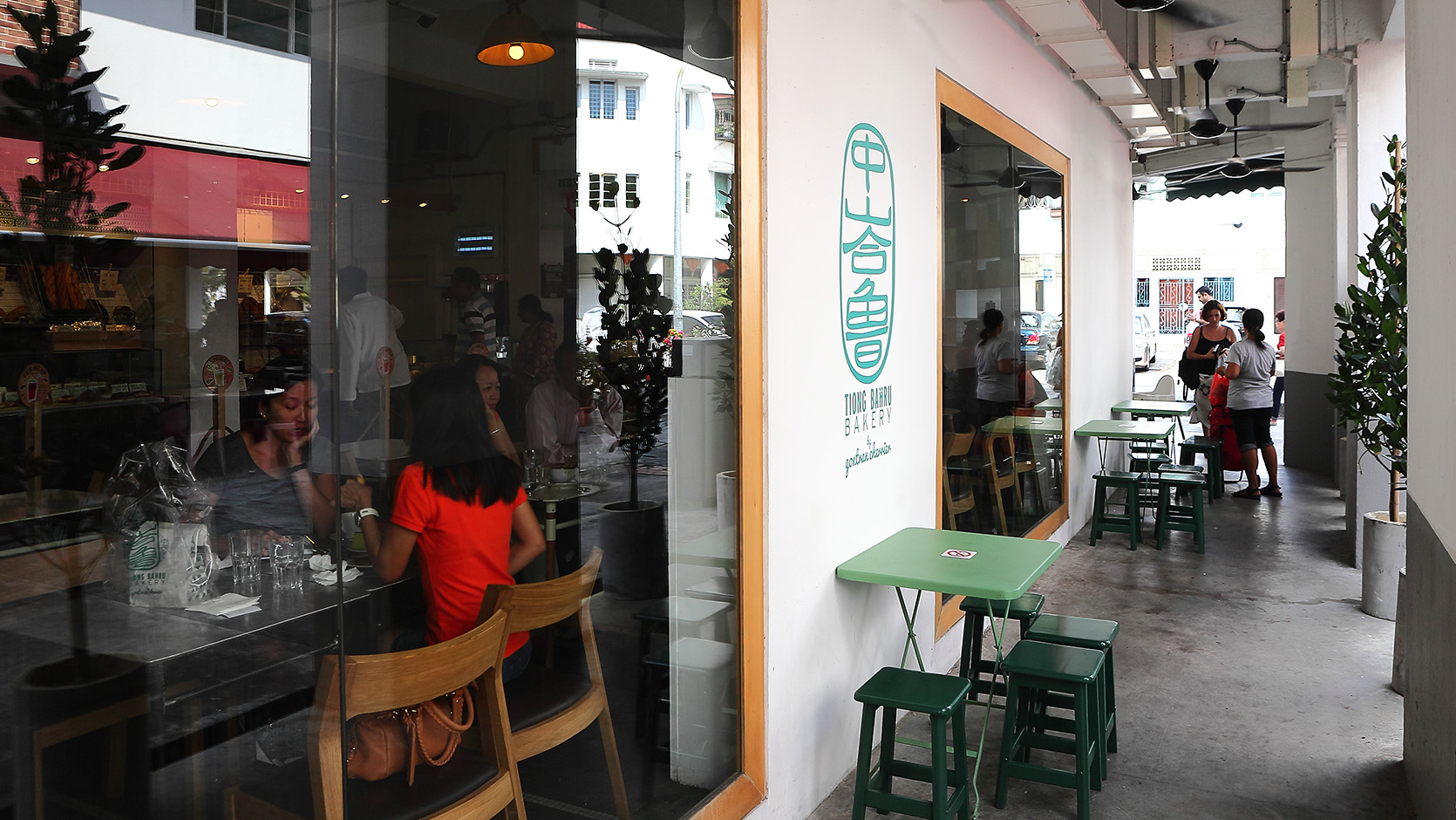 Eating in Singapore