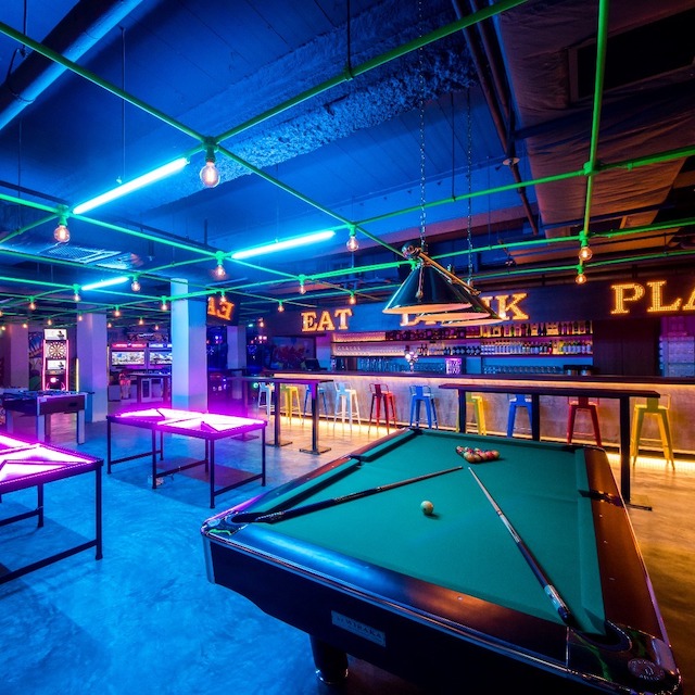 Bar Arcade Games Table