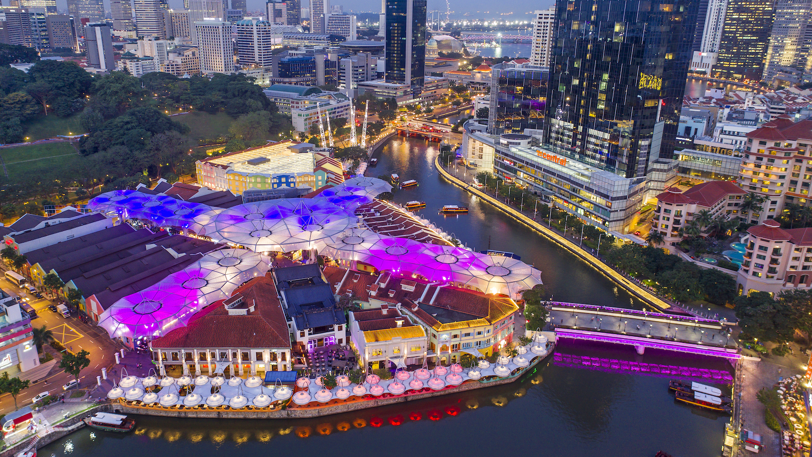 Những địa điểm tốt nhất để thưởng thức đồ uống ở Clarke Quay & Boat Quay –  Visit Singapore Trang Chính Thức