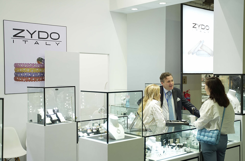 ZYDO Italy jewelry booth showcasing fine jewelry collections at SIJE 2023