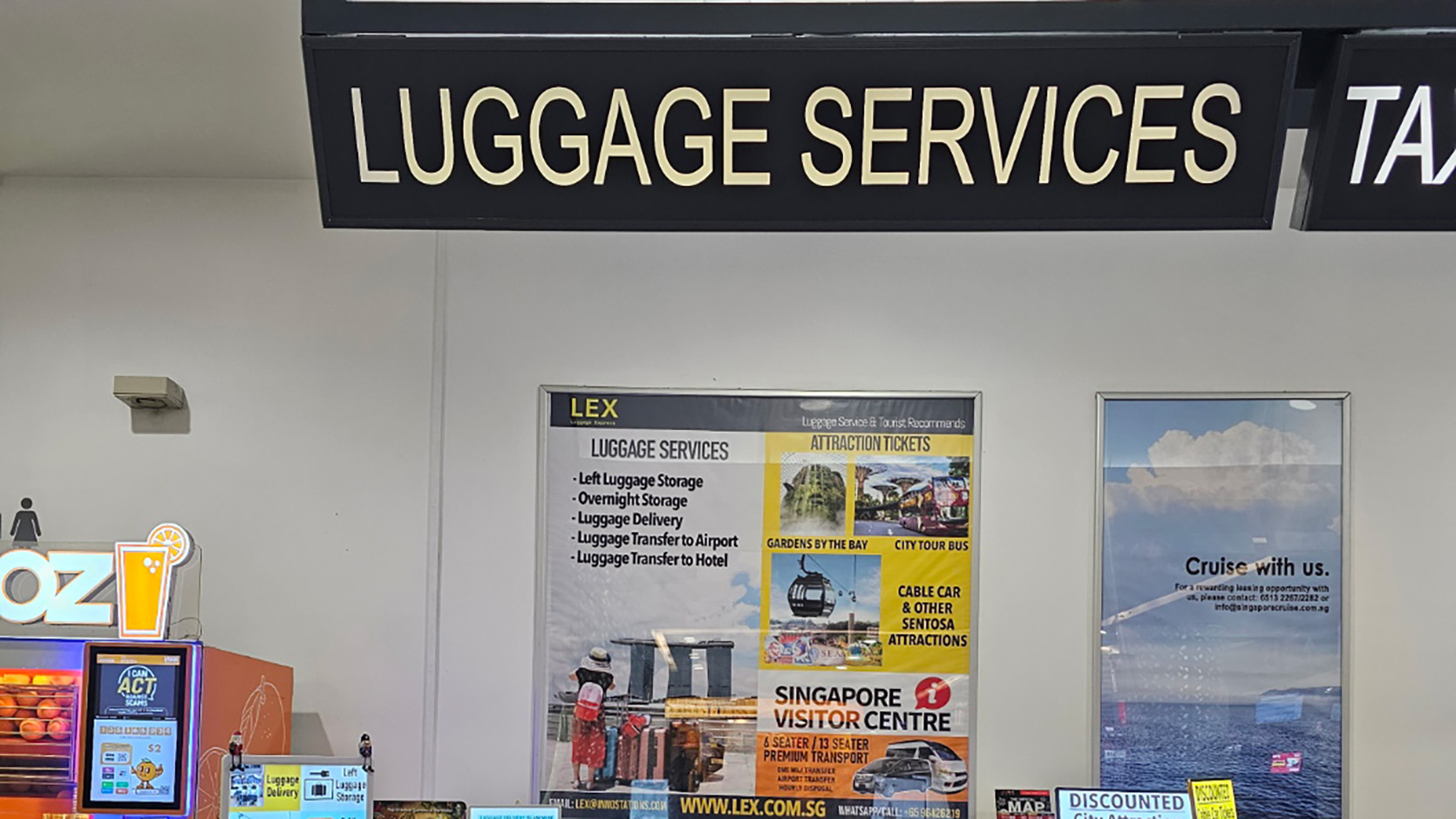 Counter at LEX Luggage Services