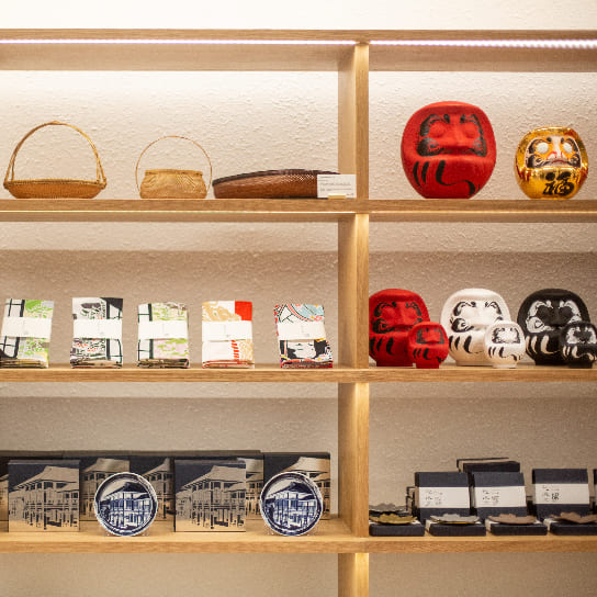 SUPERMAMA Museum Store shelfs 