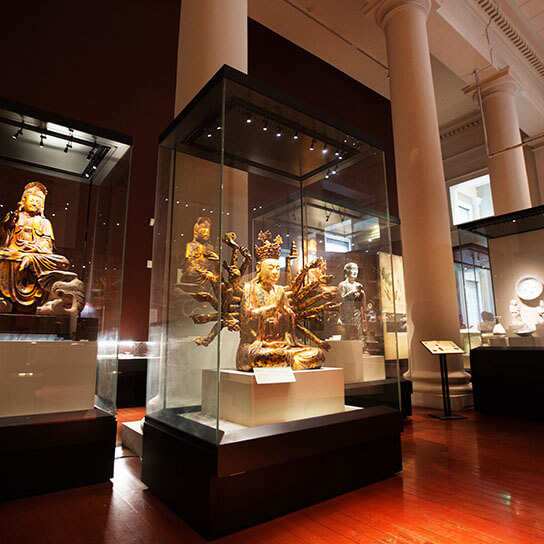 Artifacts and statues inside Asian Civilisations Museum