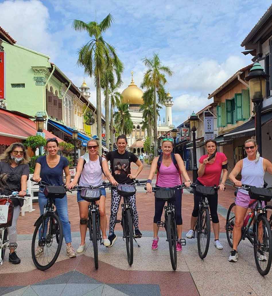 Girls gang on Bicycle tour