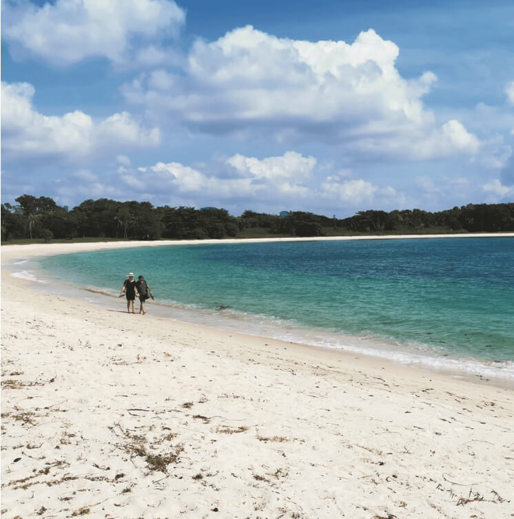 Relaxing beaches at Lazarus island