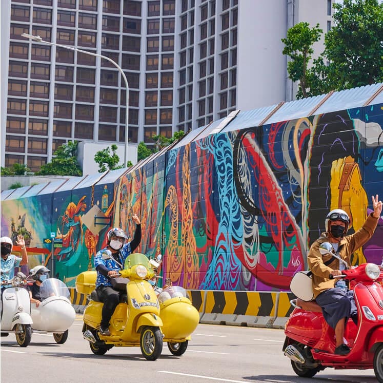 Singapore Sidecar Tour on vintage Vespa sidecar