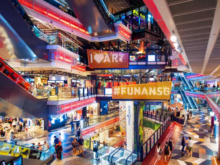 'Retail-Tainment' Singapore's shopping mall with unique experience & entertainment
