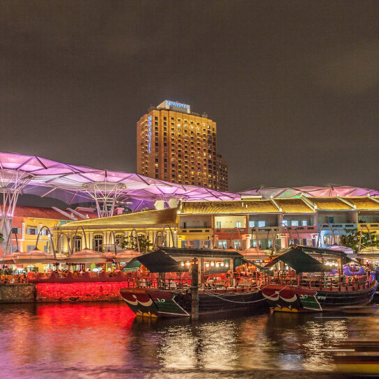 Singapore River Cruise in a traditional bumboat