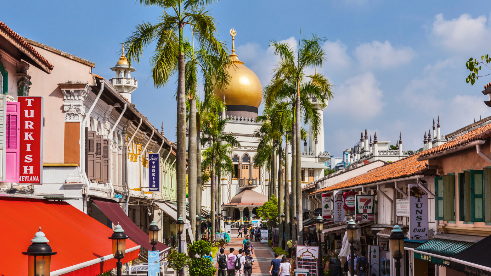 Discover Sultan Mosque at Kampong Gelam
