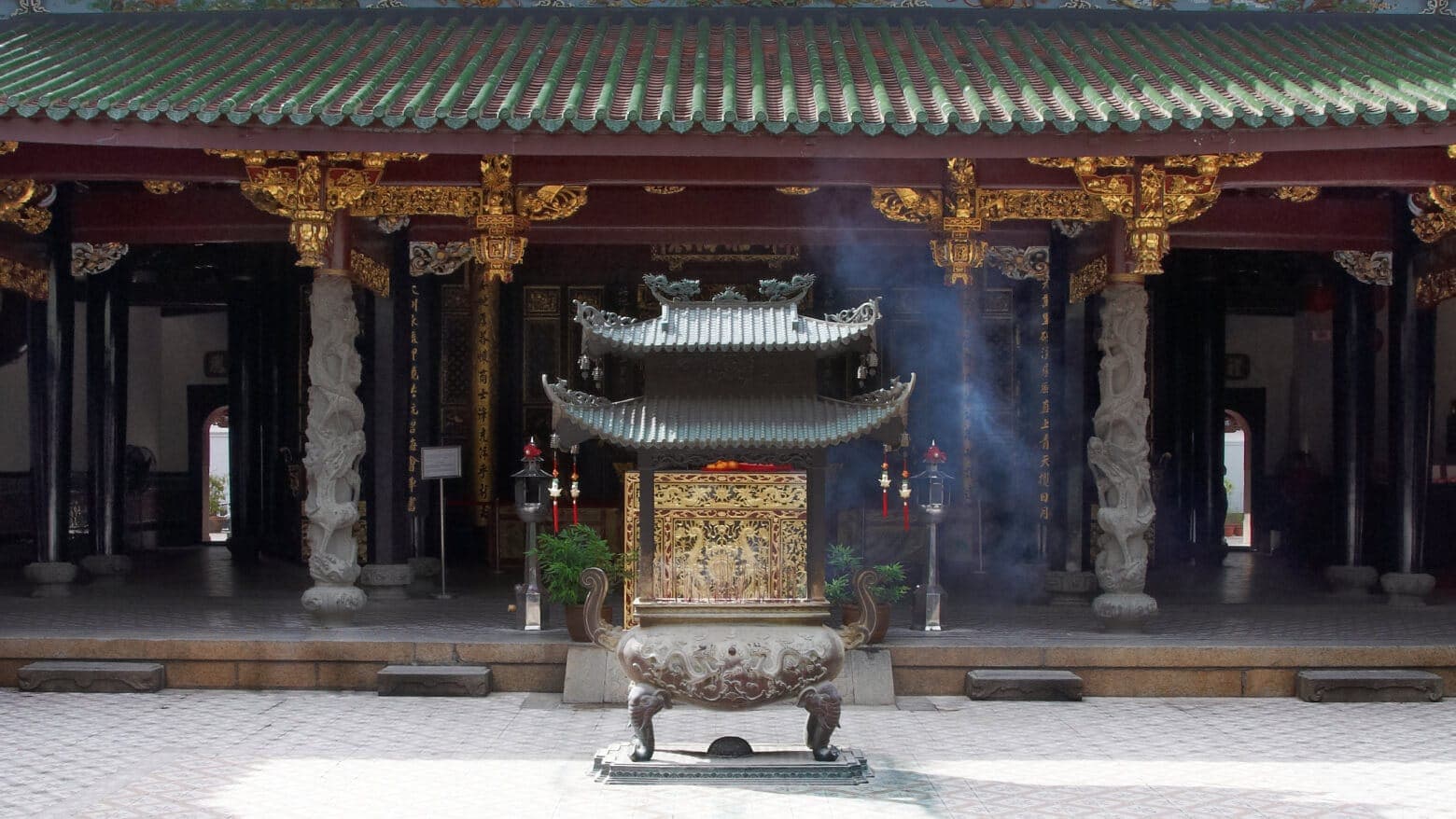 Kong Meng San Phor Kark See Monastery