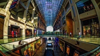 Innenansicht von The Shoppes im Marina Bay Sands®. 