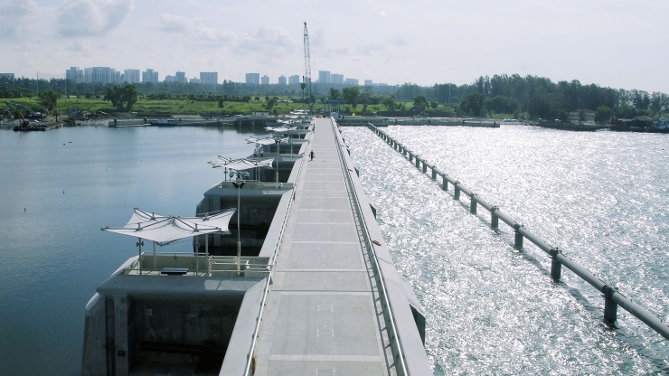 Marina Bridge der Marina Barrage