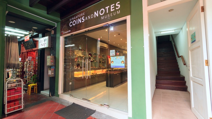 Entdecken Sie die Stadt Singapur durch ihre Münzen und Banknoten im Laufe der Jahre im Singapore Coins and Notes Museum.