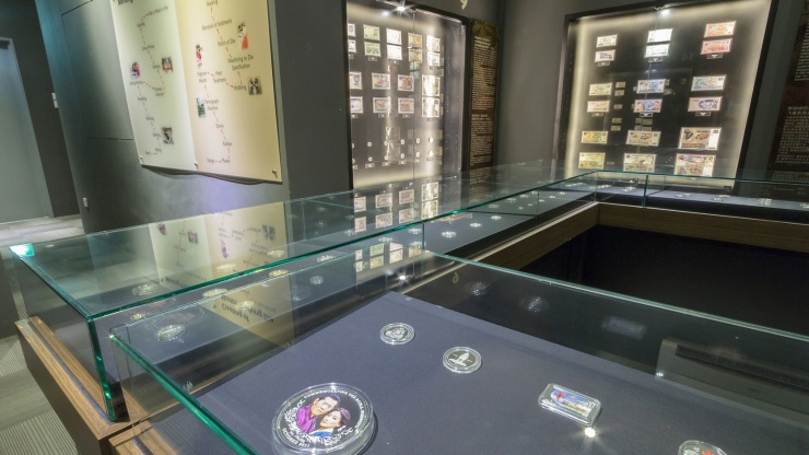 Werden Sie Zeuge der Bemühungen des Landes beim Aufbau der Nation, die sich in den verschiedenen Währungen, die im Singapore Coins and Notes Museum ausgestellt sind, widerspiegeln.