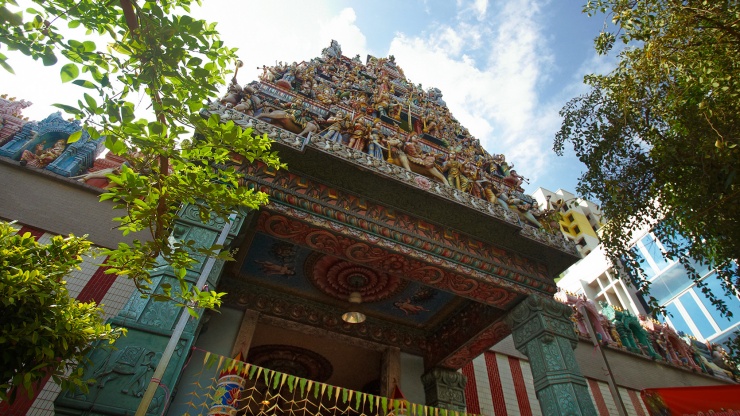 Außenansicht des Sri Veeramakaliamman Tempels in Little India