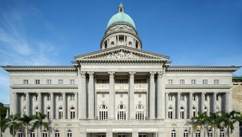 Die beeindruckende Fassade der neuen National Gallery Singapore