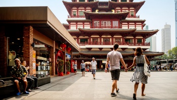 Außenansicht des Buddha Tooth Relic Tempels in Chinatown