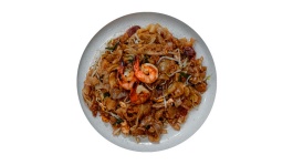 Fried Kway Teow on green plate