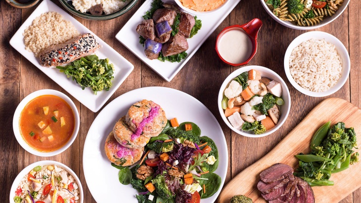 A spread of YOLO’s non-processed and paleo-friendly dishes. 