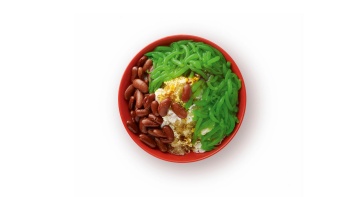 Flat lay of a bowl of Chendol