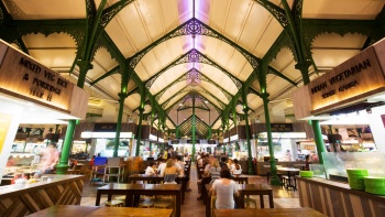 Interior Lau Pa Sat