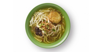 Mee Soto (sup mi ayam Melayu).