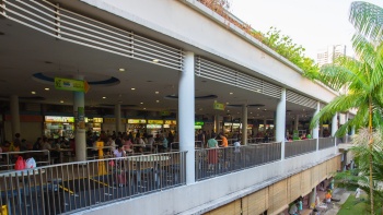 Pemandangan Tiong Bahru Market dari samping