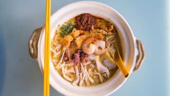 Foto semangkuk <i>laksa</i>