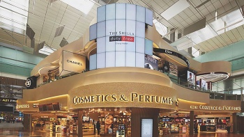 Changi Airport -Shopping & Dining Transit - Shilla Duplex