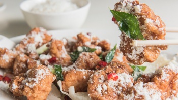 Foto close up Butter Pork Ribs in Condensed Milk di Two Chefs Eating Place