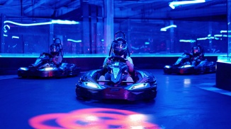 Balapan Menegangkan di HyperDrive