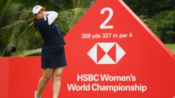 Wide shot Inbee Park di 2019 HSBC Women’s World Championship.