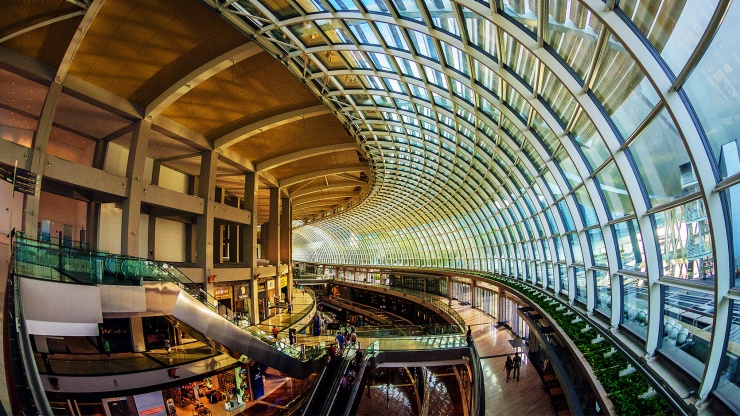 Interior The Shoppes di Marina Bay Sands<sup>®</sup> nan menawan  