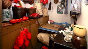 Pameran interior asli dari ruko Chinatown 1950-an di Singapura