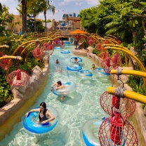 Foto kolam santai di Adventure Cove Waterpark™ di Sentosa