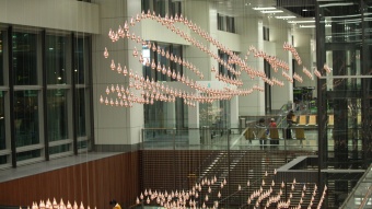 Pameran Kinetic Rain di Terminal 1, Changi Airport