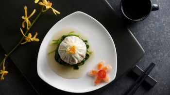 Aerial shot of Diced Abalone & Chicken Wrapped with Egg White served at Imperial Treasure Fine Teochew Cuisine