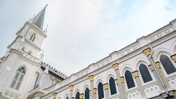 CHIJMES(チャイムス)のファサード