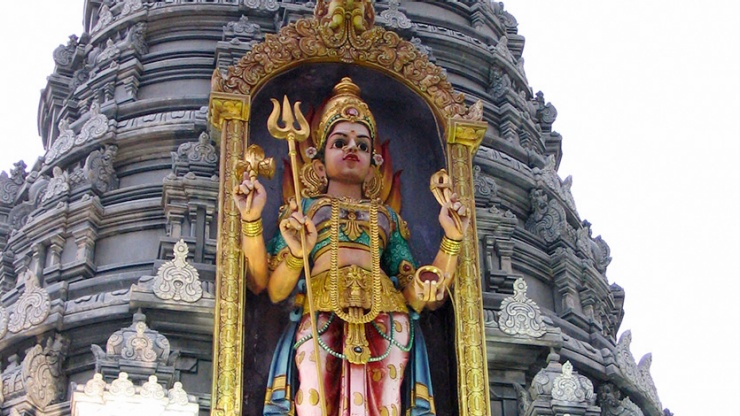 차이나타운에 위치한 스리마리아만 템플(Sri Mariamman Temple). 