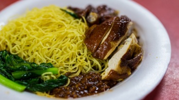 Plate of Michelin-starred Liao Fan Hong Kong Soya Sauce Chicken Rice Noodles 