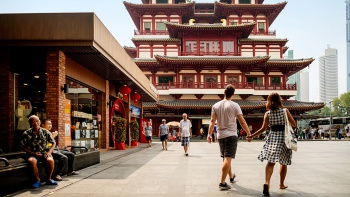 Exterior view of Buddha Tooth Relic Temple in Chinatown