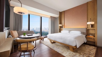 Andaz Hotel Luxurious King Bed View room