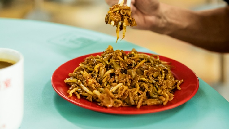 Outram Park Fried Kway Teow (รางวัลมิชลิน บิ๊บ กูร์มองด์)