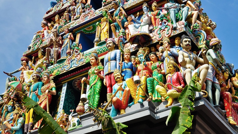 Buddha Tooth Relic Temple (วัดพระเขี้ยวแก้ว) ในช่วงโพล้เพล้