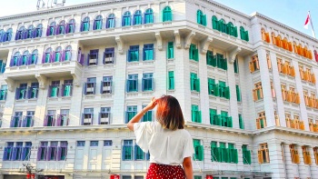 ภาพมุมกว้างของ Old Hill Street Police Station ที่ Clarke Quay