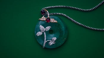 จี้หยกจาก Cheong Jewellery