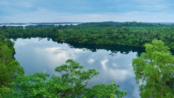 ทะเลสาบ Quarry ที่เกาะ Pulau Ubin