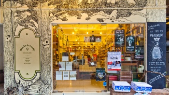 ทางเข้าร้าน BooksActually ที่ Tiong Bahru