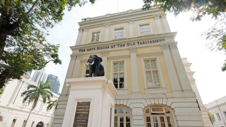 ด้านหน้า Arts House ที่อาคารรัฐสภาเดิม